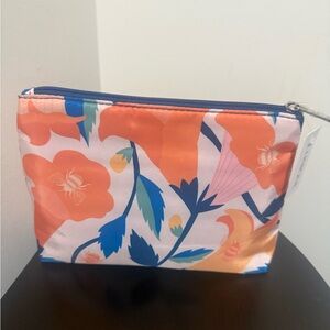 NEW CLINIQUE COSMETICS BAG